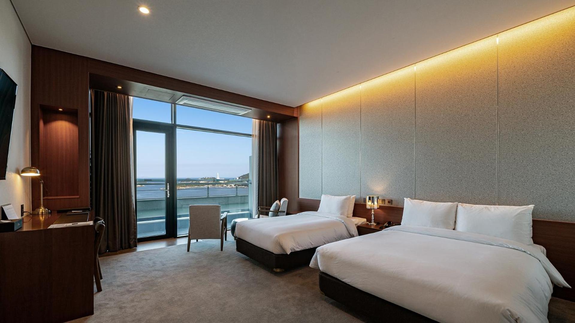 Hotel Jcs Yeosu Eksteriør billede