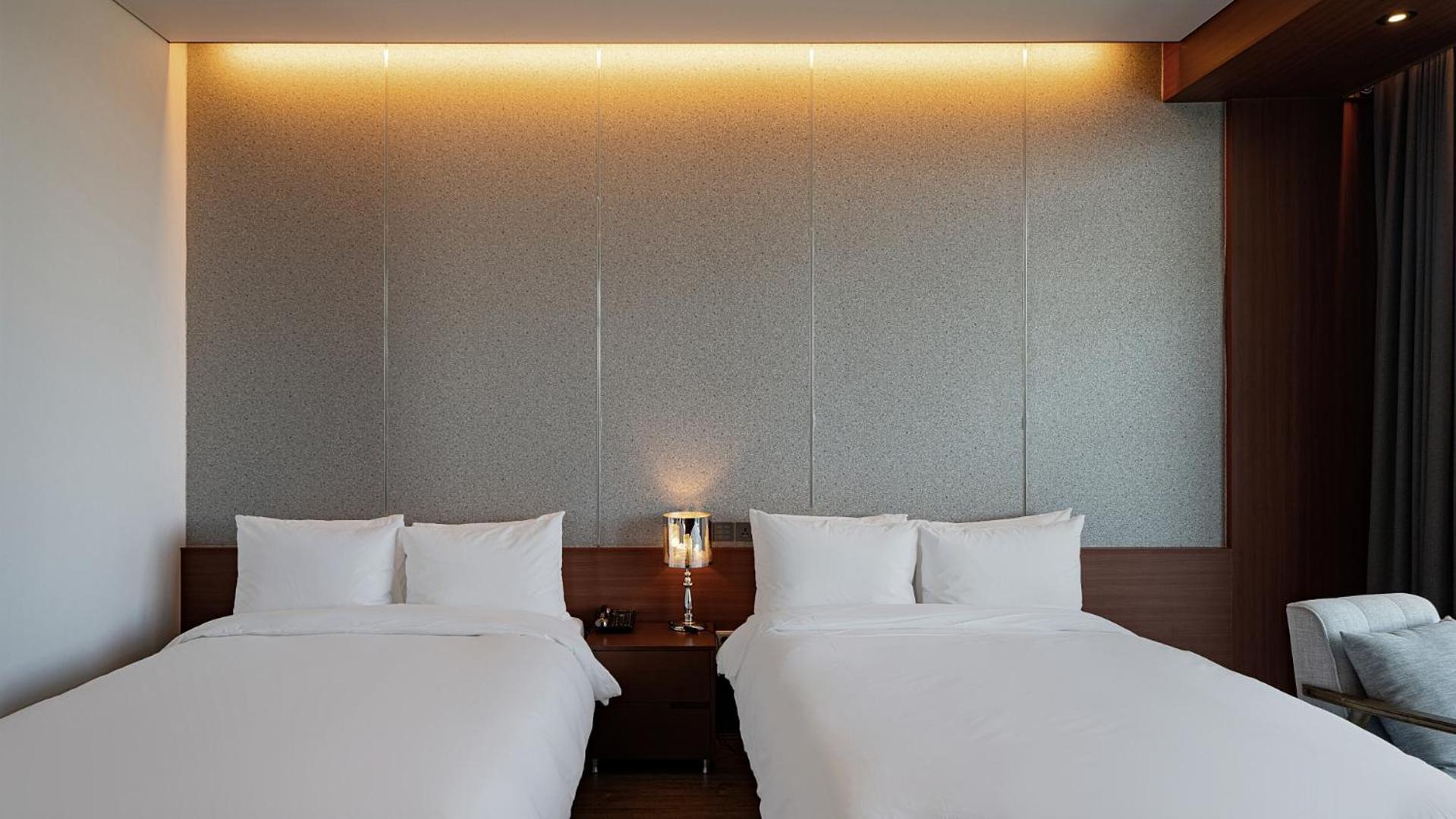 Hotel Jcs Yeosu Eksteriør billede