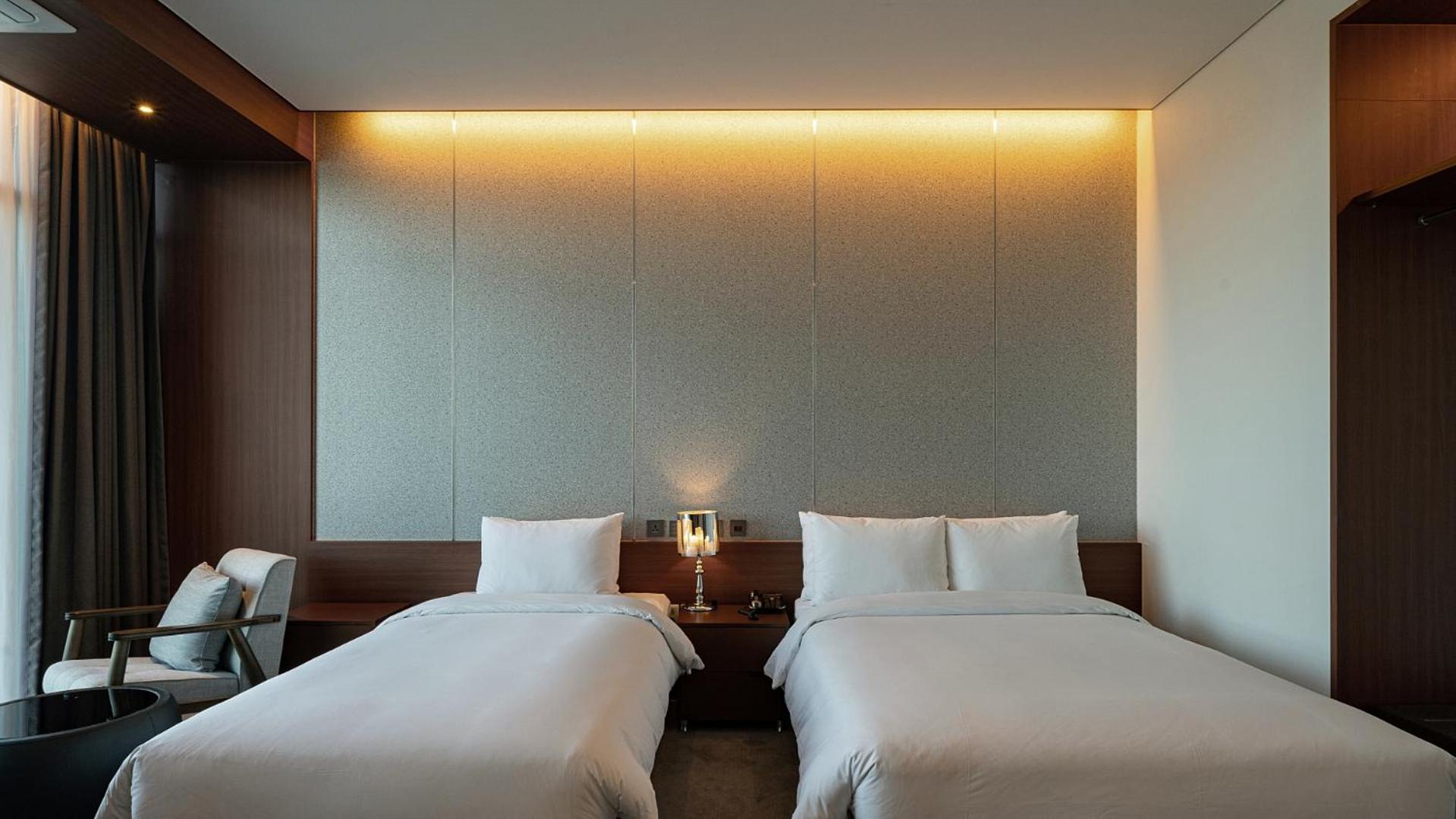 Hotel Jcs Yeosu Eksteriør billede