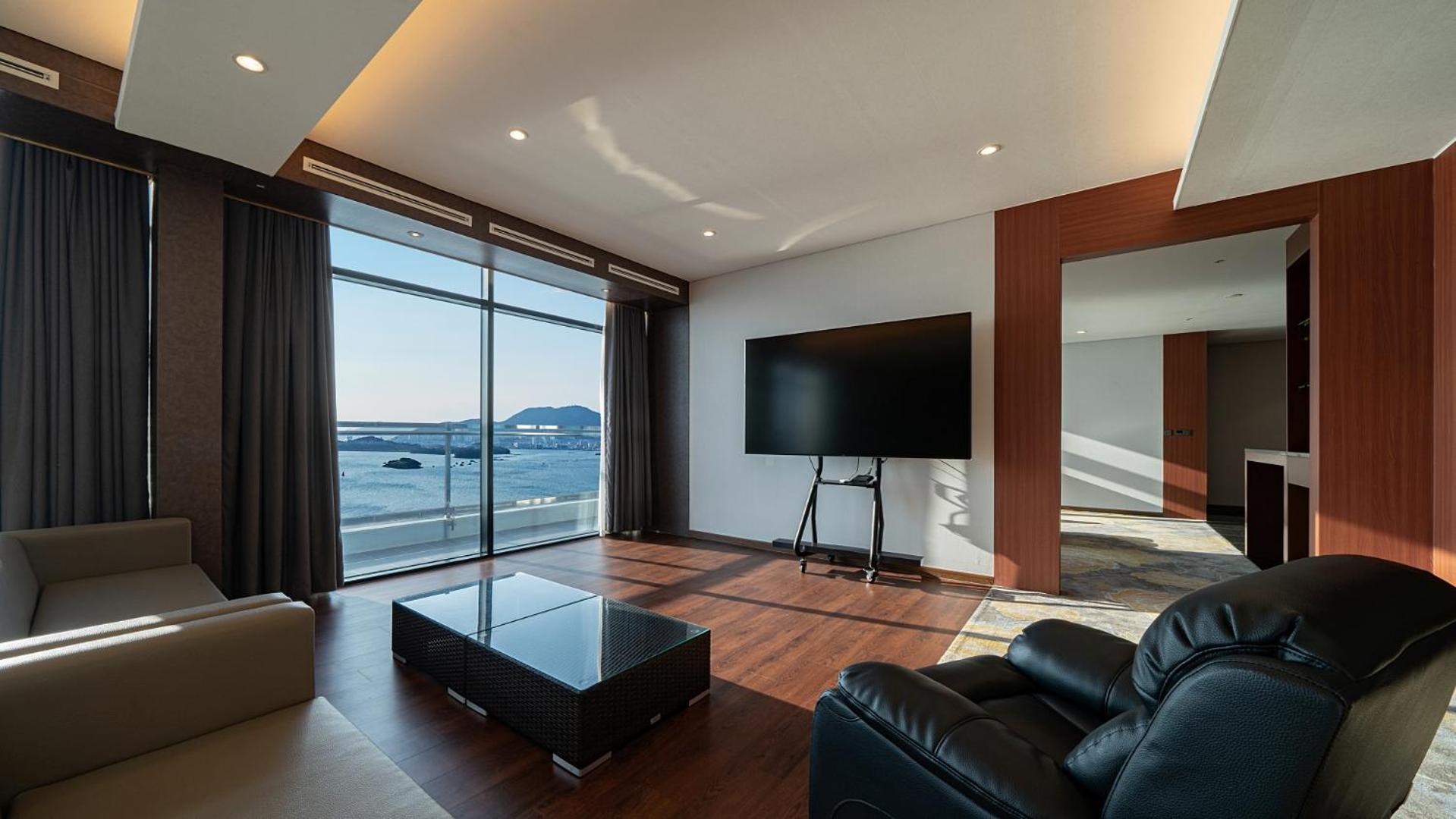 Hotel Jcs Yeosu Eksteriør billede
