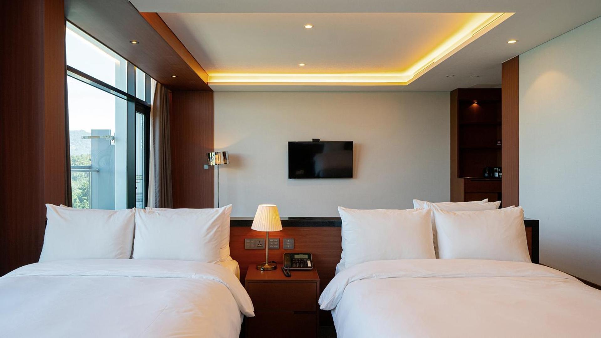 Hotel Jcs Yeosu Eksteriør billede
