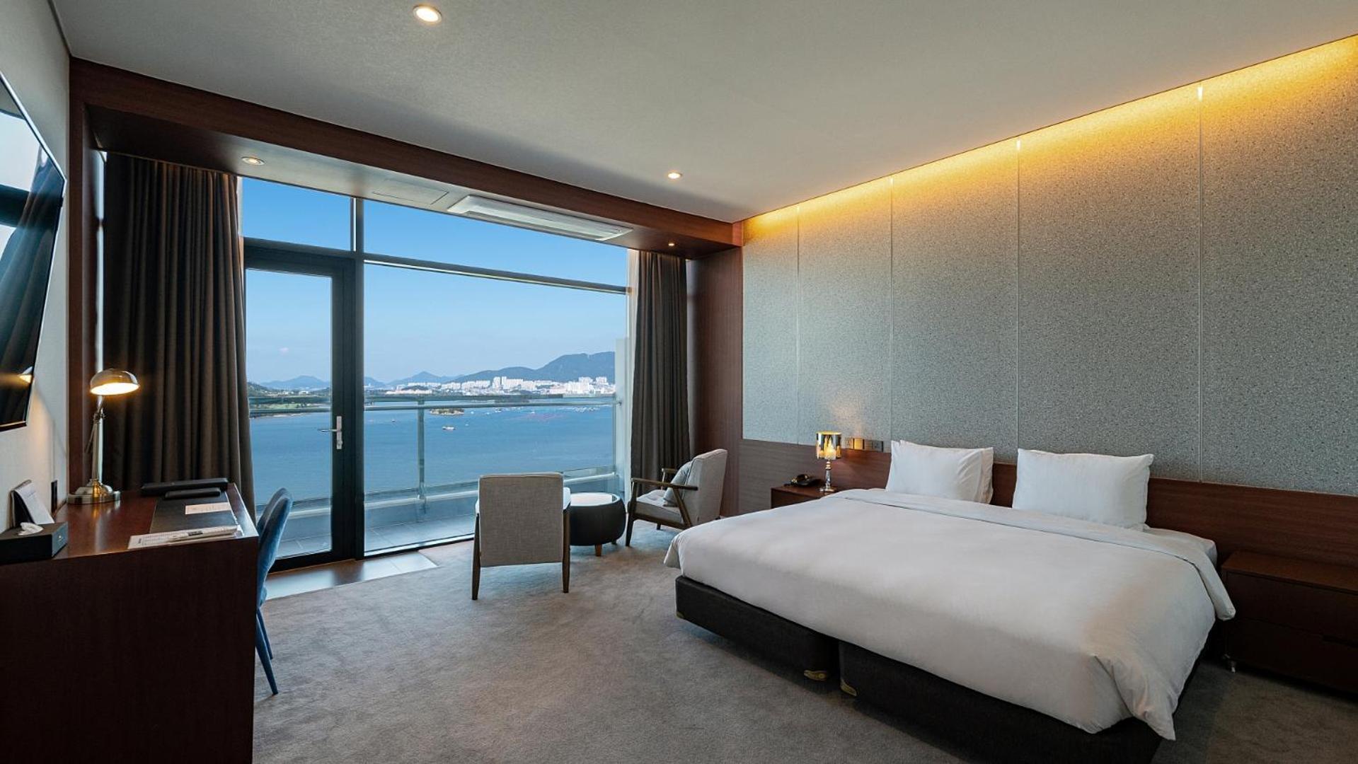 Hotel Jcs Yeosu Eksteriør billede